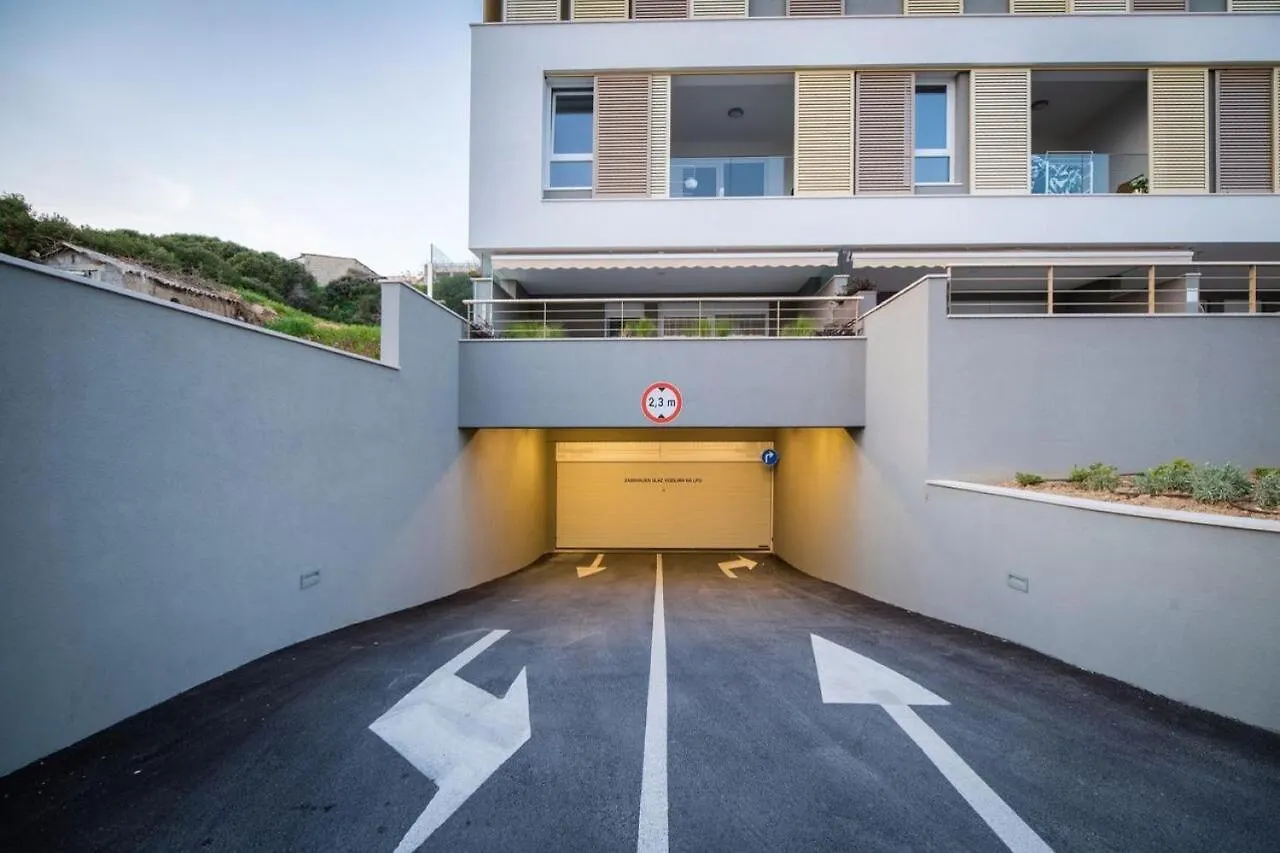 Sea View Apartment Ema Split