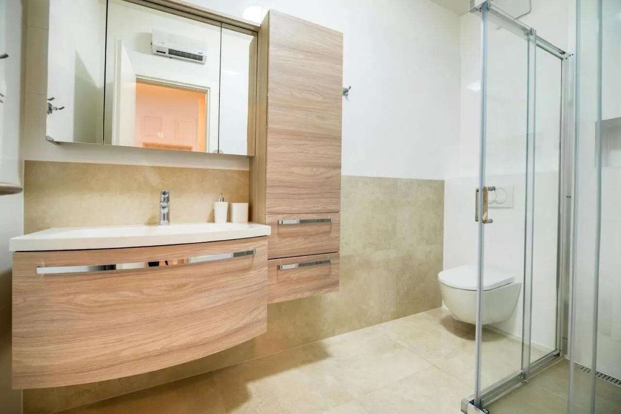 Sea View Apartment Ema Split