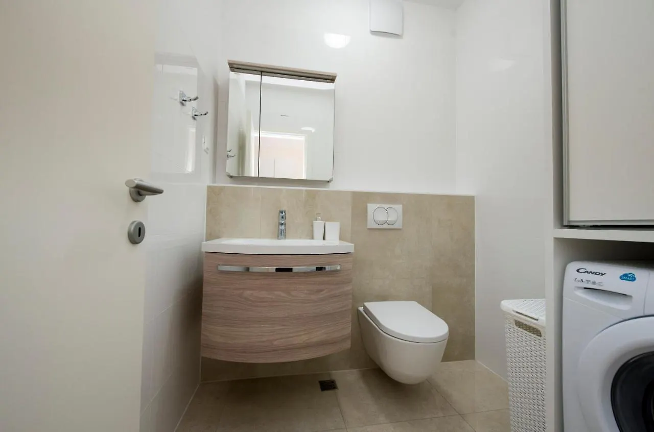 Sea View Apartment Ema Split